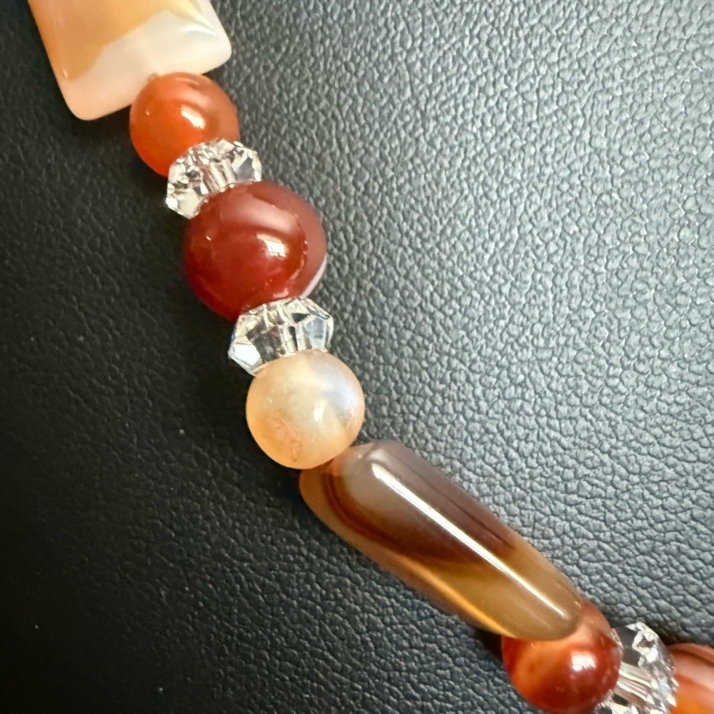 Red and Brown Carnelian Bear Pendant Necklace - Picture 7 of 11